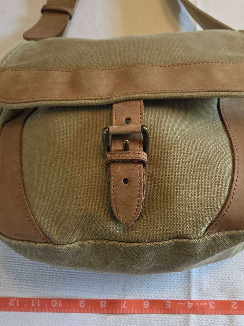 L.L. Bean Beige Canvas Messenger with Tan Leather Trim - Picture 2 of 16
